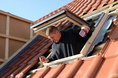 Pose de fenêtres de toit Velux à Guilliers